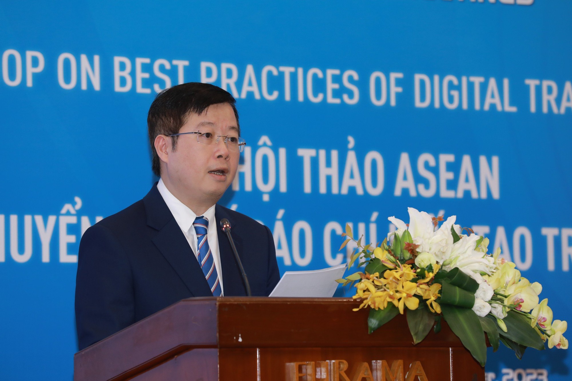 anh tin bai
